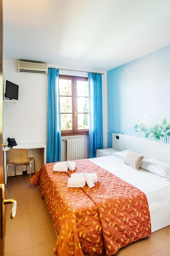Hotel Il Castello Pozzolengo Eksteriør bilde