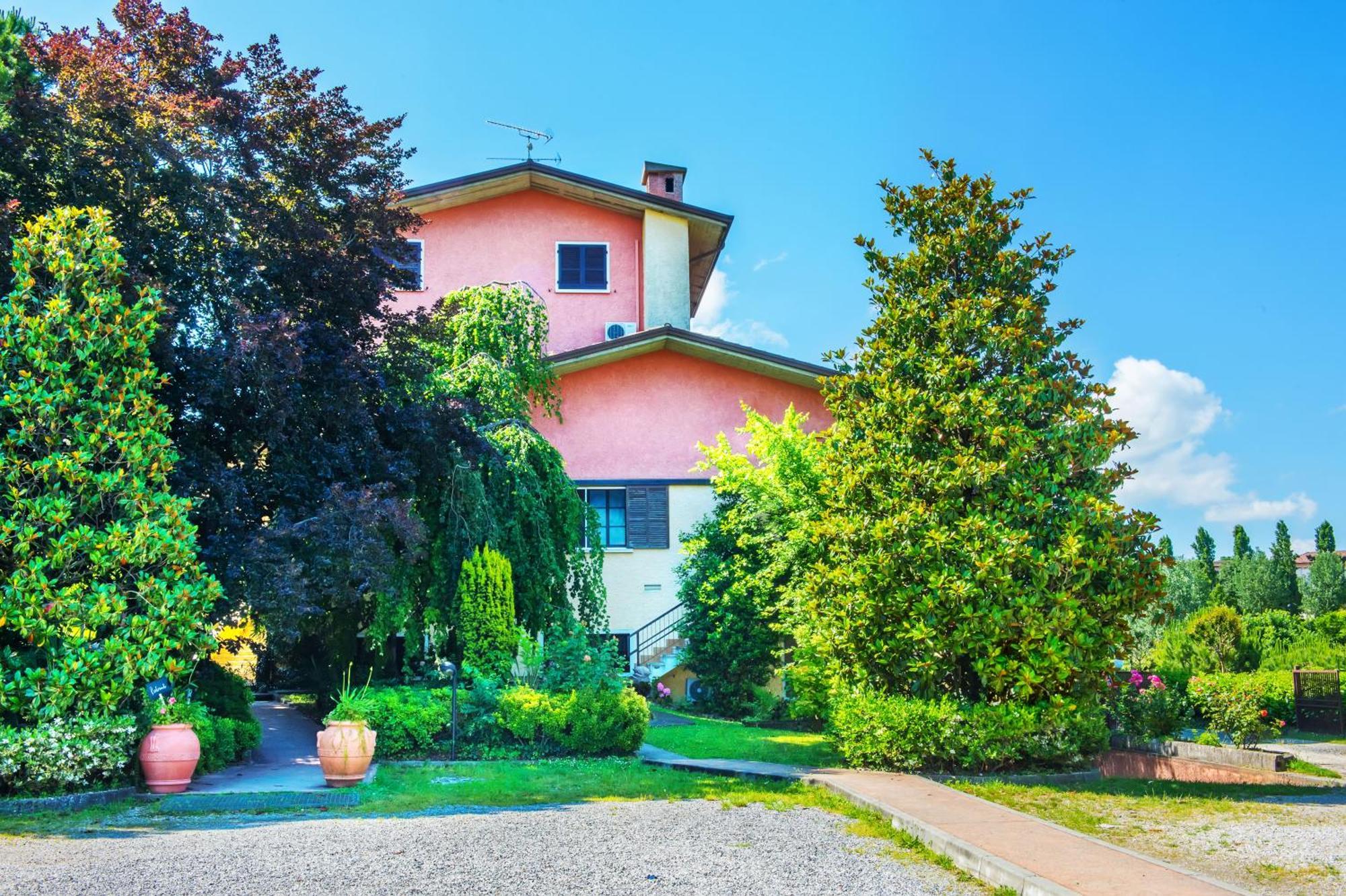 Hotel Il Castello Pozzolengo Eksteriør bilde